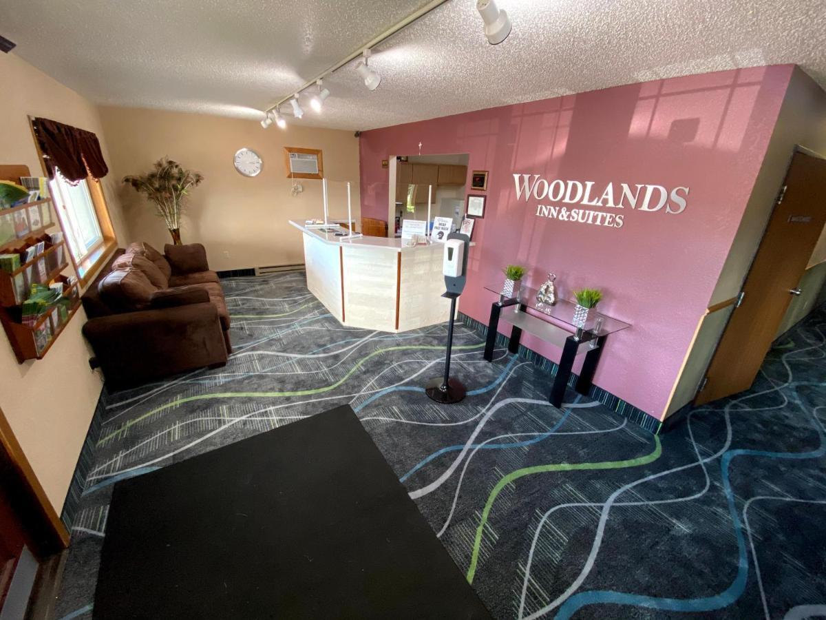 Woodland Inn & Suites Medford Екстериор снимка