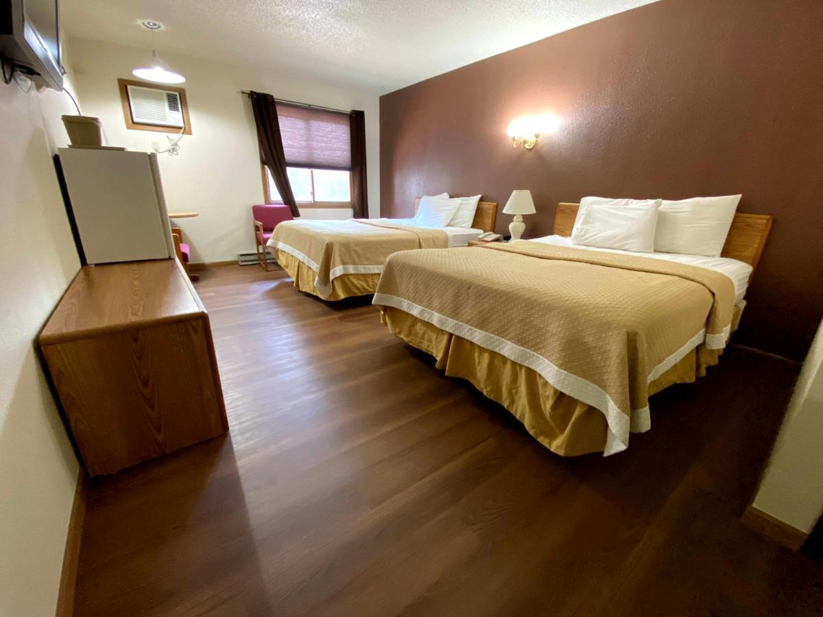 Woodland Inn & Suites Medford Екстериор снимка