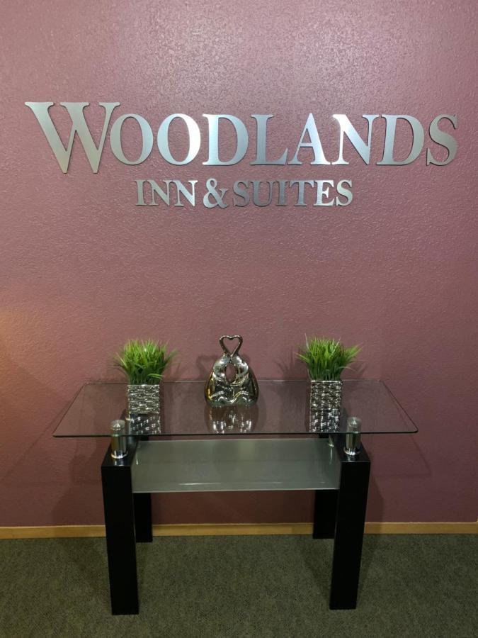 Woodland Inn & Suites Medford Екстериор снимка